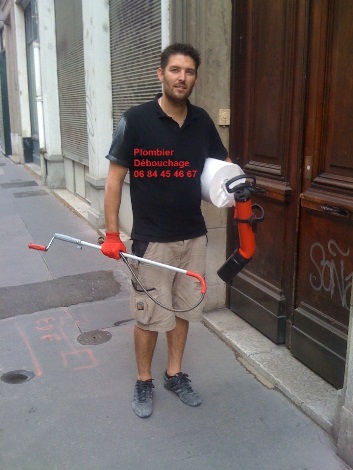 plombier Neyron pour un débouchage de WC, de canalisation, de douche, de baignoire... 06 84 45 46 67
