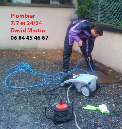 plombier Neyron pour un débouchage de WC, de canalisation, de douche, de baignoire... 06 84 45 46 67